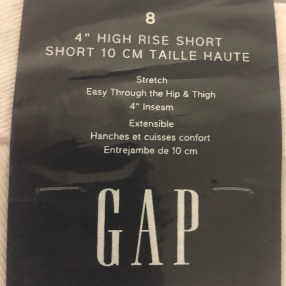 GAP Women’s 4” High Rise Shorts with belt - Picture 6 of 9